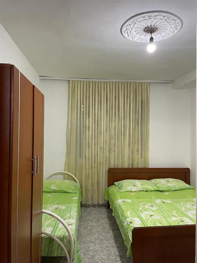 Arta Guesthouse Durrës 0*,  Albánia